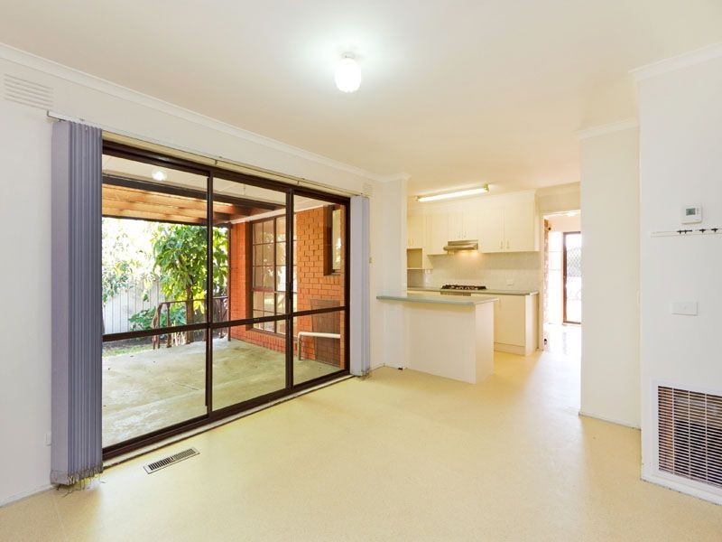 10 Mullum Court, Springvale South VIC 3172