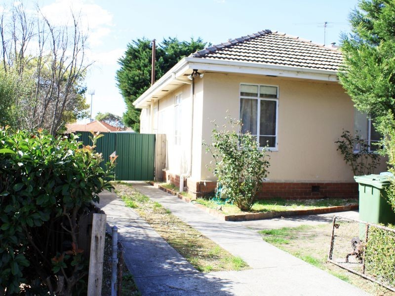 42 Union Grove, Springvale VIC 3171