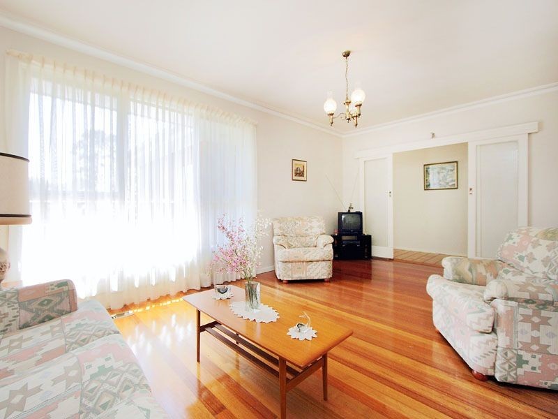 24 Medoro Grove, Mulgrave VIC 3170