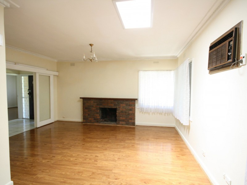 23 St James Avenue, Springvale VIC 3171