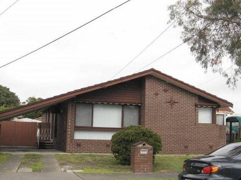 2 Waterloo Crt, Keysborough VIC 3173