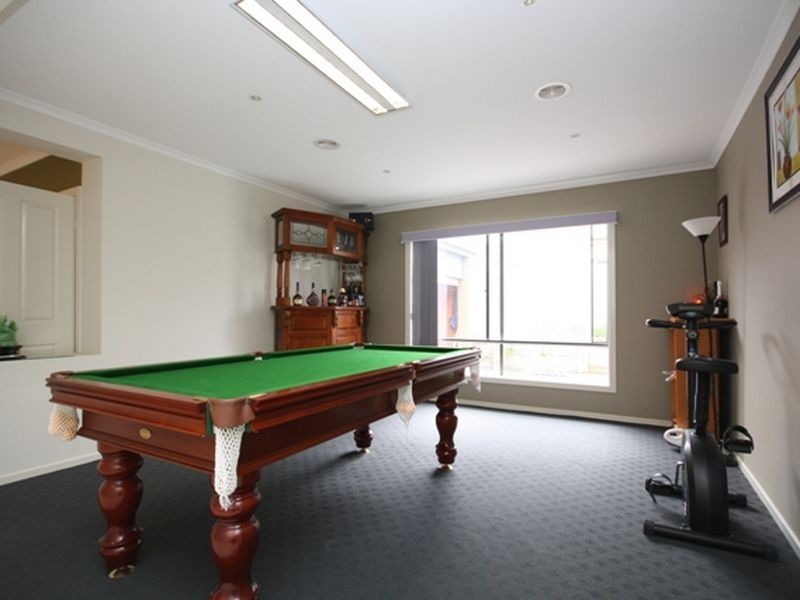 82 Aylmer Road, Lynbrook VIC 3975