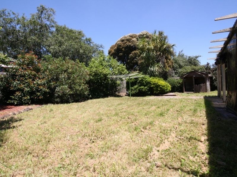 54 Wallace Road, Cranbourne VIC 3977