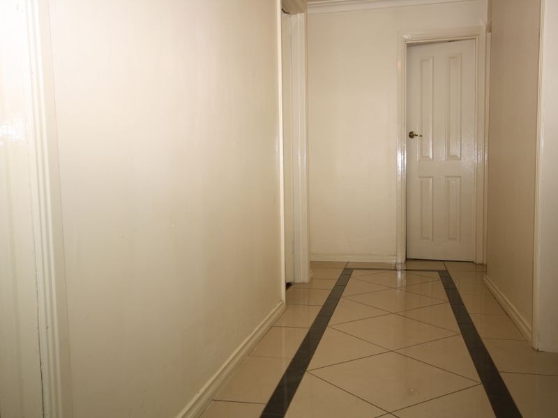 1/8 Burns Avenue, Clayton South VIC 3169