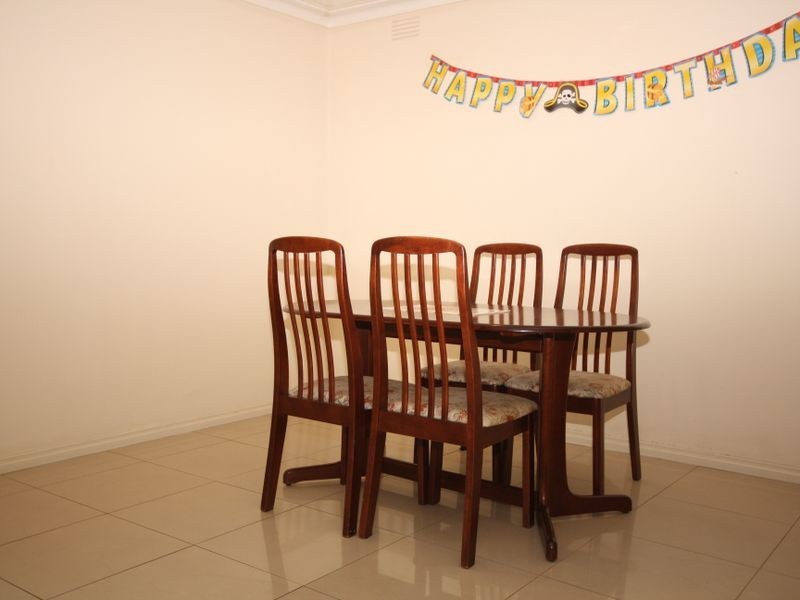 1/8 Burns Avenue, Clayton South VIC 3169