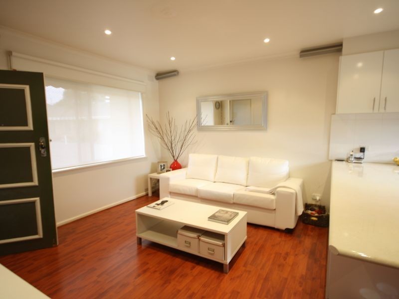 14/4A COLONSAY ROAD, Springvale VIC 3171