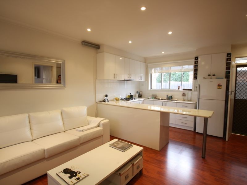 14/4A COLONSAY ROAD, Springvale VIC 3171