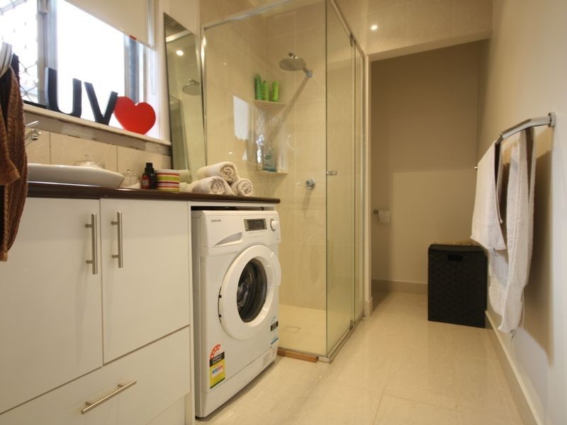 14/4A COLONSAY ROAD, Springvale VIC 3171