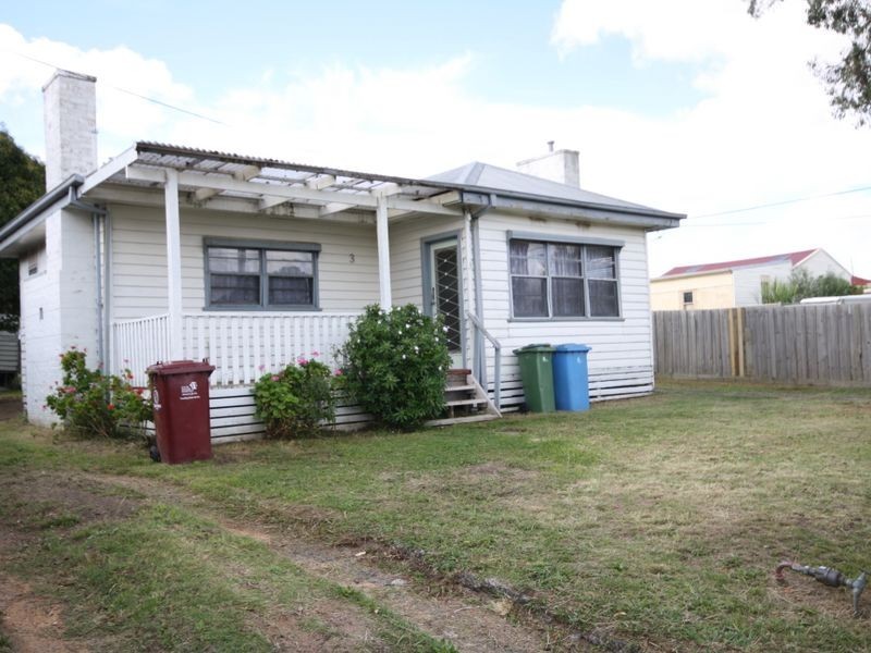 3 STEPHENS AVENUE, Springvale VIC 3171