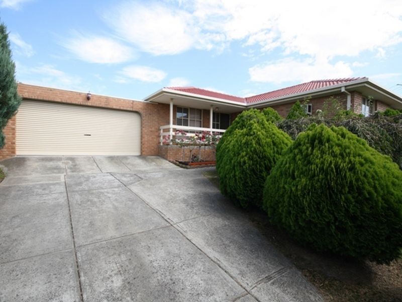 8 Kanumbra Court, Hallam VIC 3803