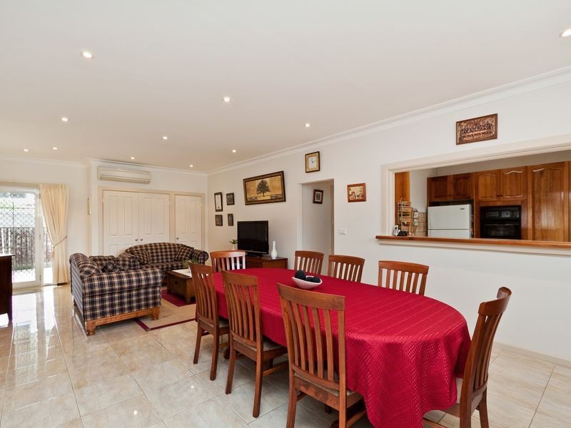 28 Elm Grove, Springvale VIC 3171