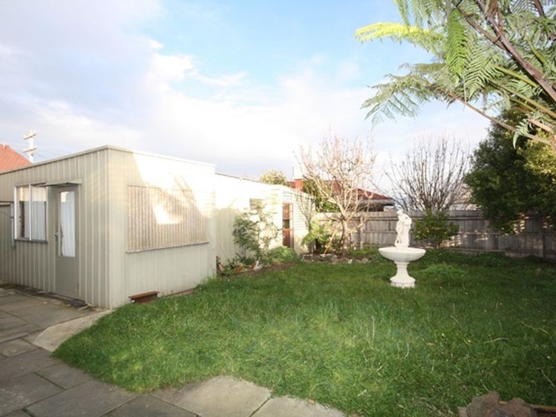 40 First Ave, Dandenong North VIC 3175