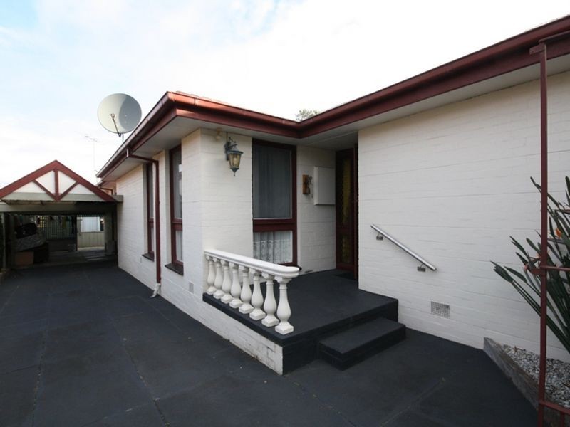 40 First Ave, Dandenong North VIC 3175