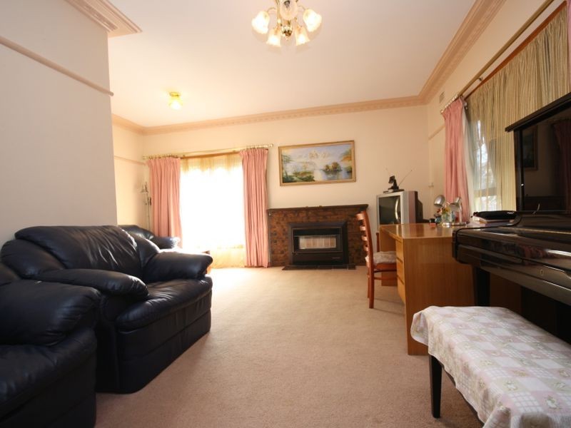 2 Tyree Avenue, Springvale VIC 3171