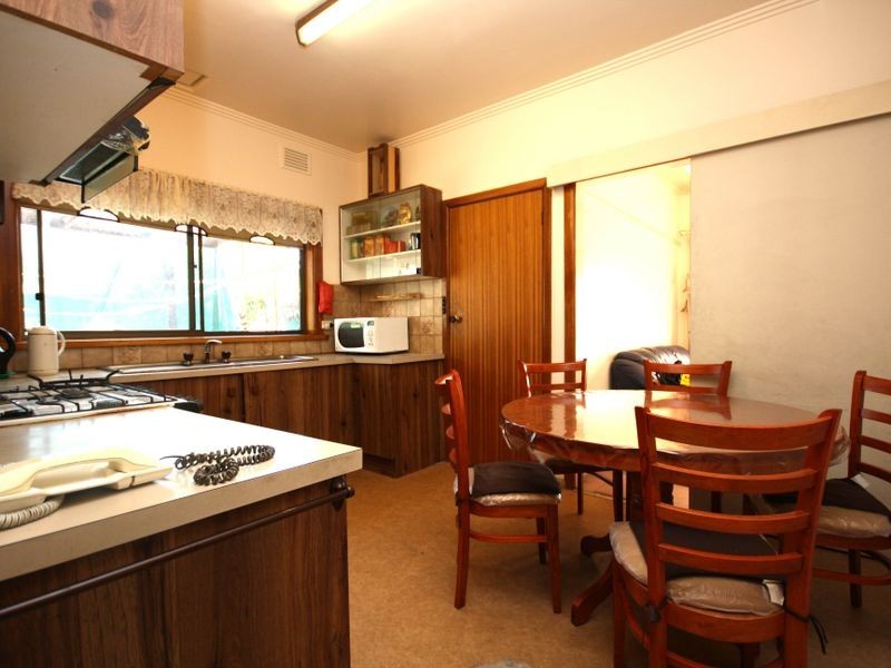 2 Tyree Avenue, Springvale VIC 3171