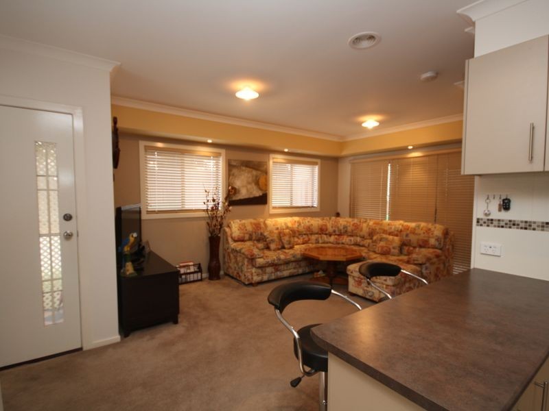 8/42 Liege Avenue, Noble Park VIC 3174