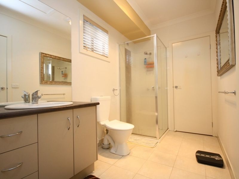 8/42 Liege Avenue, Noble Park VIC 3174