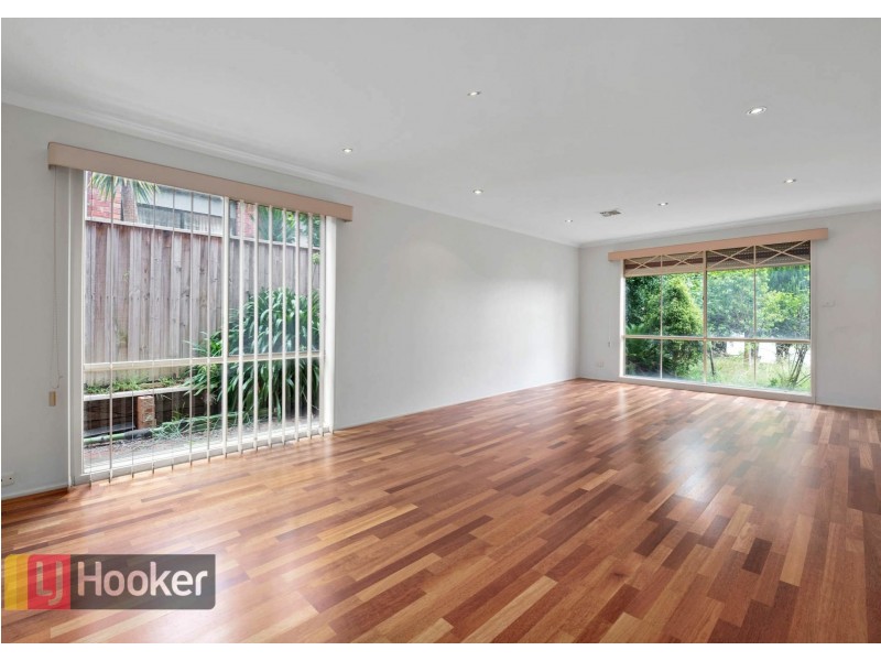 9 Perri Raso Rise, Rowville VIC 3178