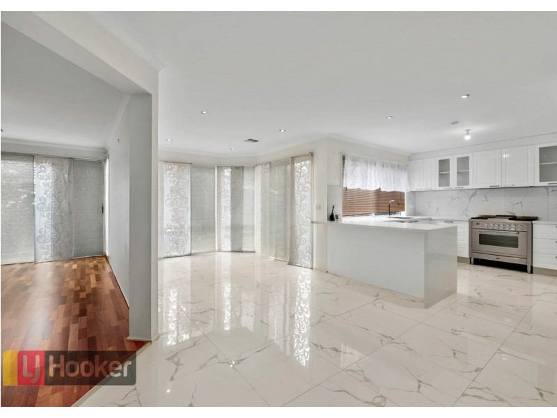 9 Perri Raso Rise, Rowville VIC 3178