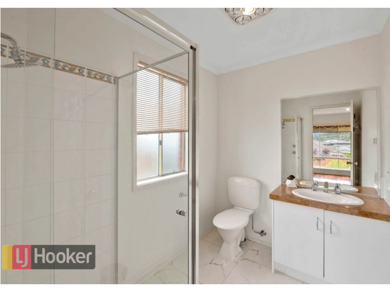 9 Perri Raso Rise, Rowville VIC 3178