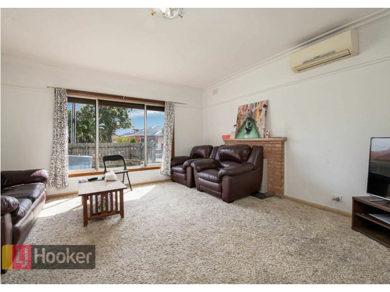 1/10 Young Street, Springvale VIC 3171