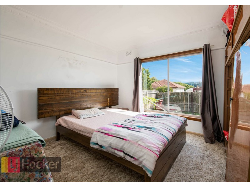 1/10 Young Street, Springvale VIC 3171