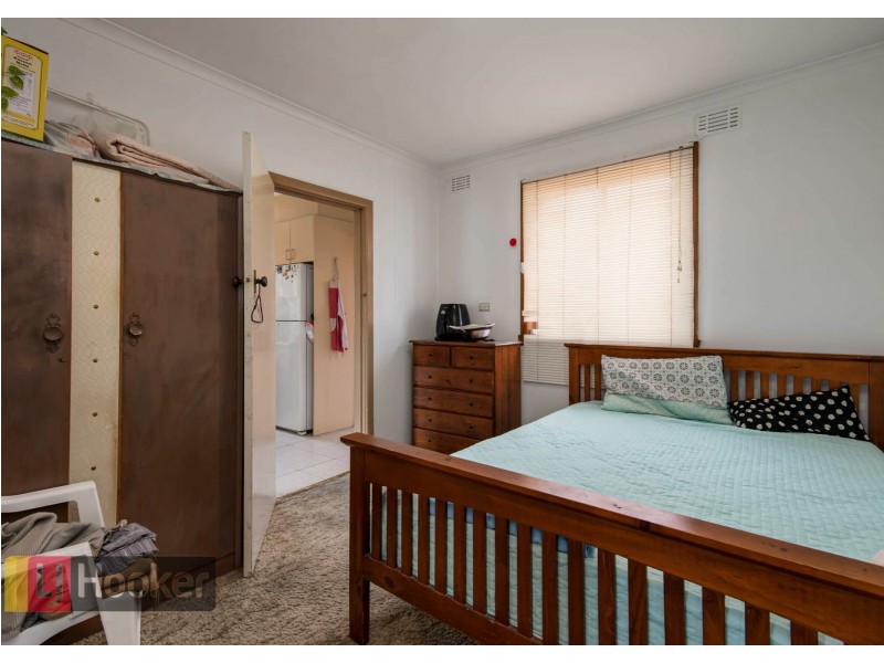 1/10 Young Street, Springvale VIC 3171