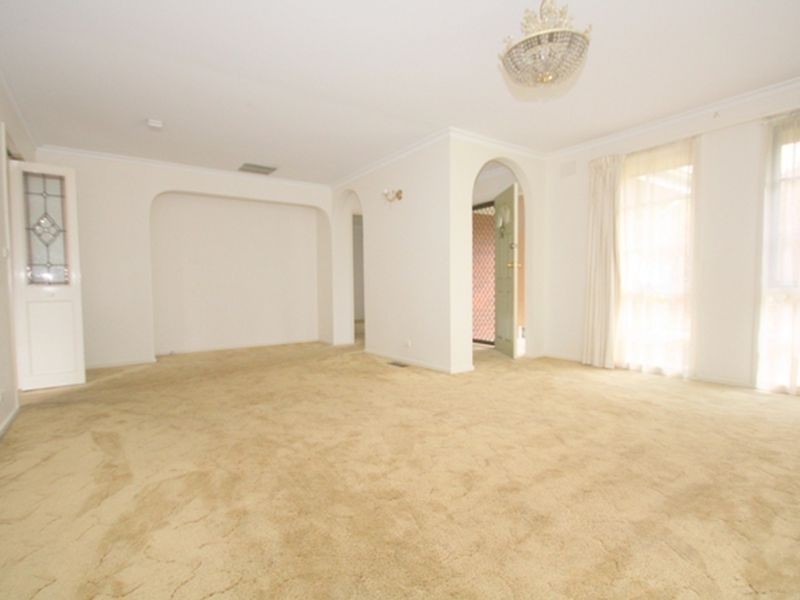 68 SANTA ROSA BLVD, Doncaster East VIC 3109