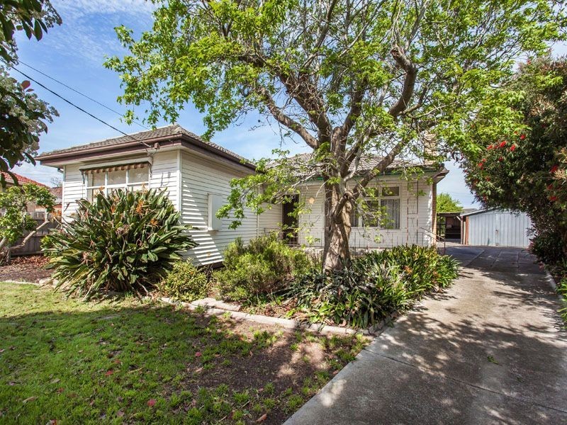 53 Goodwood Dr, Springvale VIC 3171