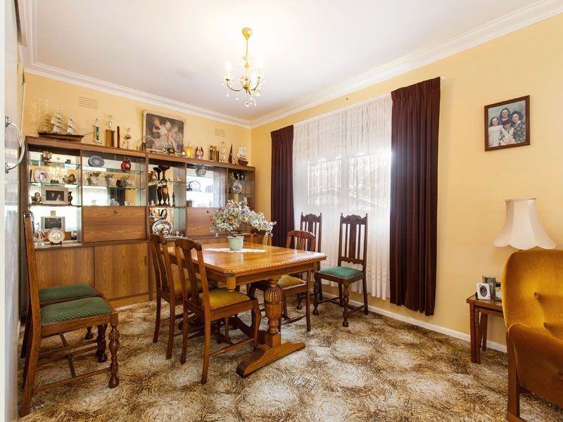 53 Goodwood Dr, Springvale VIC 3171