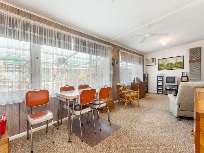 53 Goodwood Dr, Springvale VIC 3171