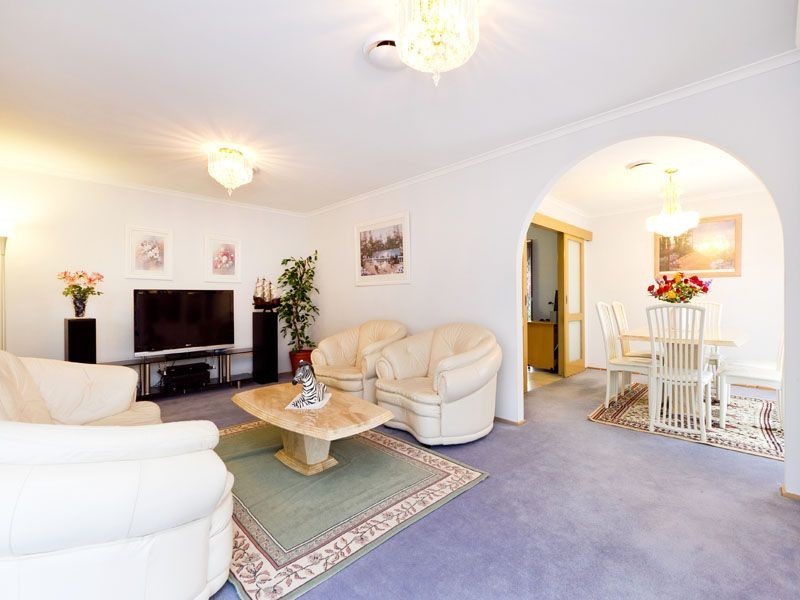 25 Snowgum Court, Keysborough VIC 3173