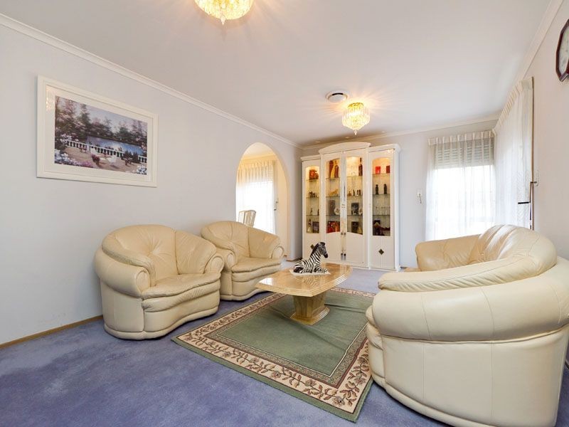 25 Snowgum Court, Keysborough VIC 3173