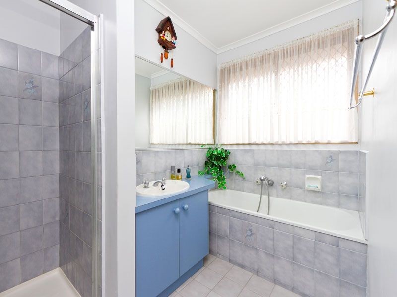 25 Snowgum Court, Keysborough VIC 3173