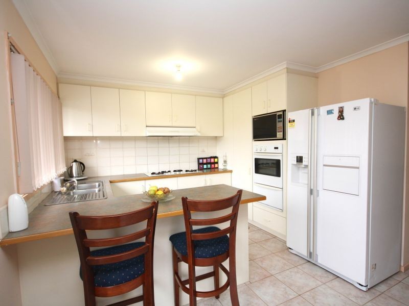 2 CEDAR COURT, Oakleigh South VIC 3167