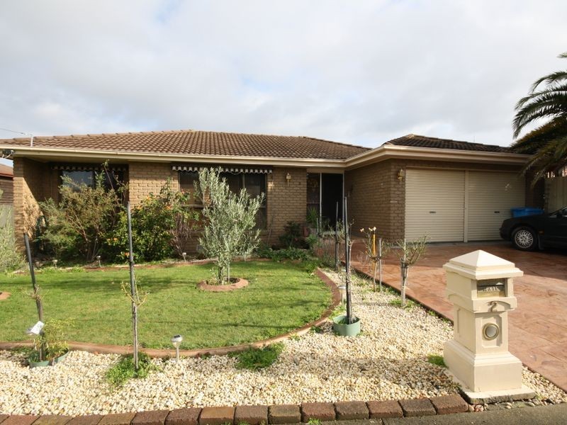 2 Chisholm Court, Springvale South VIC 3172