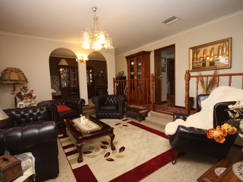 2 Chisholm Court, Springvale South VIC 3172