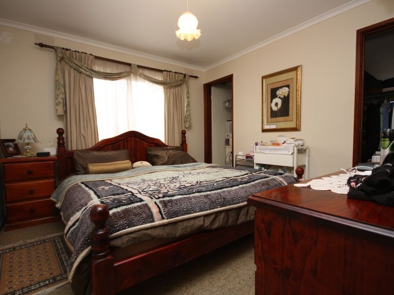 2 Chisholm Court, Springvale South VIC 3172