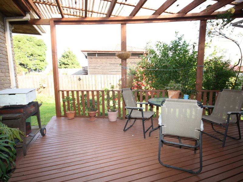 2 Chisholm Court, Springvale South VIC 3172