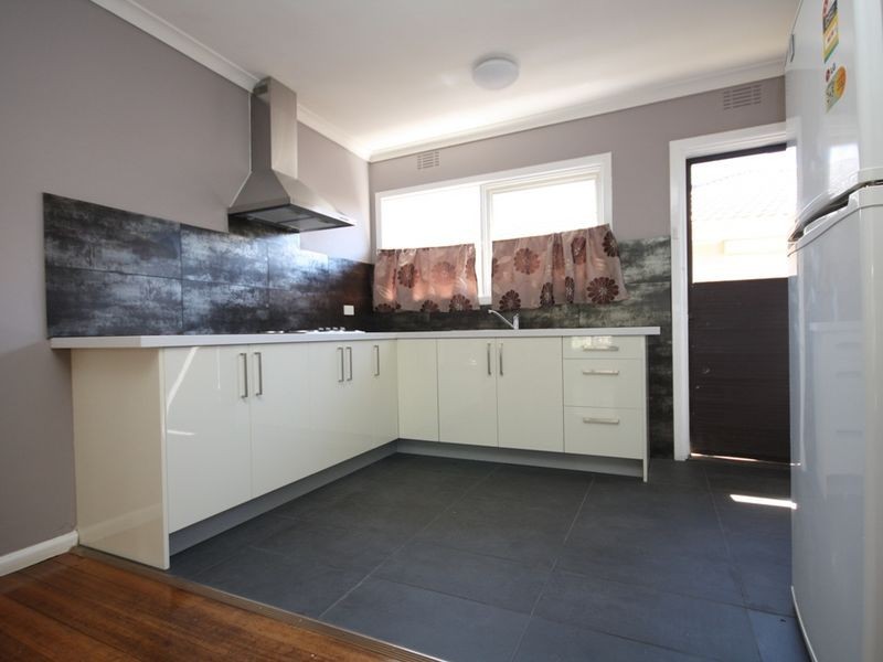 1/13 FURNEW ST, Springvale VIC 3171