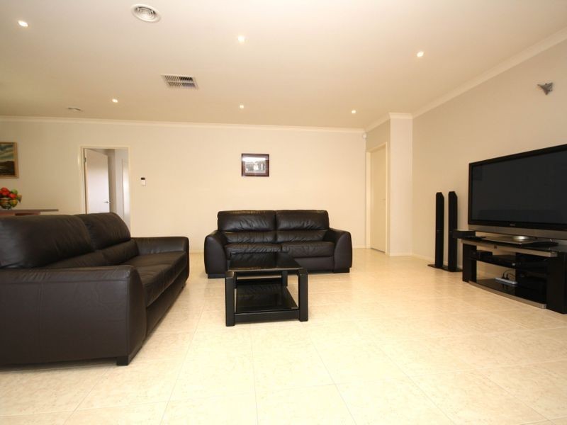 47 GOODWOOD DRIVE, Springvale VIC 3171