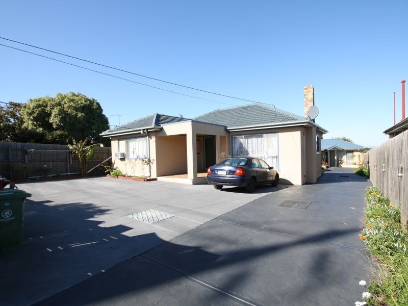 1/2 JANINE ROAD, Springvale South VIC 3172