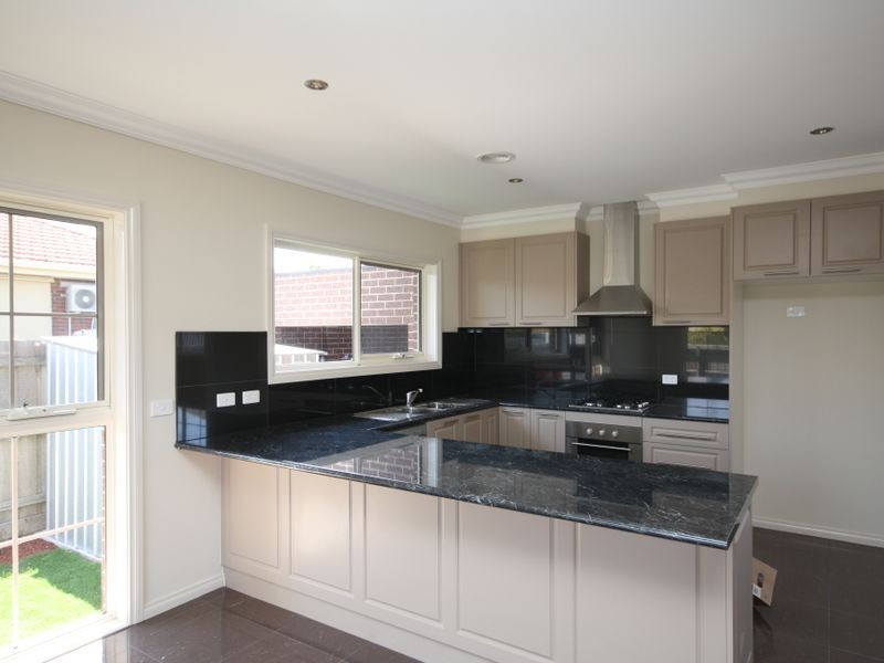 2227a Dandenong Road, Mulgrave VIC 3170