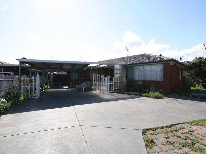 19 WALNUT CRESCENT, Noble Park VIC 3174