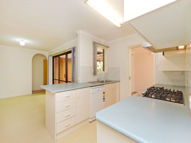 10 MULLUM COURT, Springvale South VIC 3172