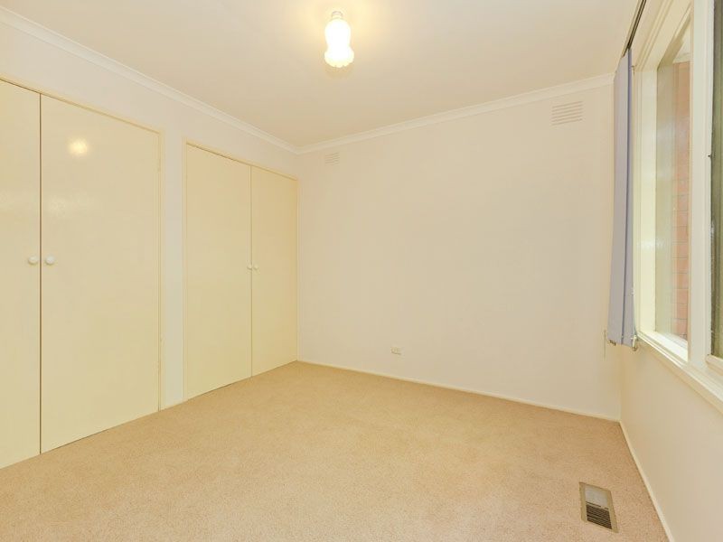 10 MULLUM COURT, Springvale South VIC 3172