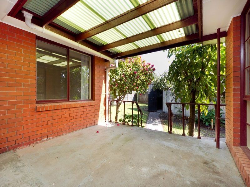 10 MULLUM COURT, Springvale South VIC 3172