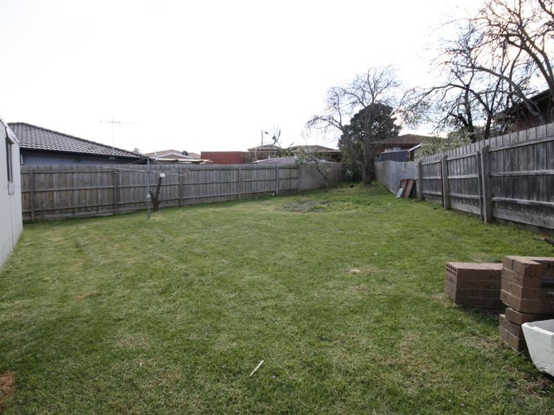 10 Miranda Close, Clayton South VIC 3169