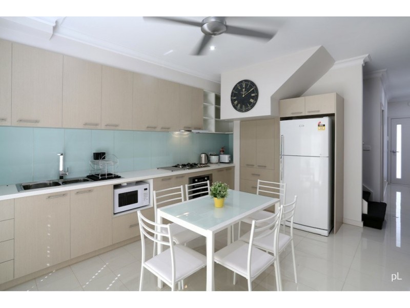 1/1957 Dandenong Road, Clayton VIC 3168