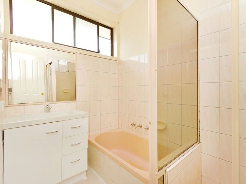 60 CORAL DRIVE, Hampton Park VIC 3976